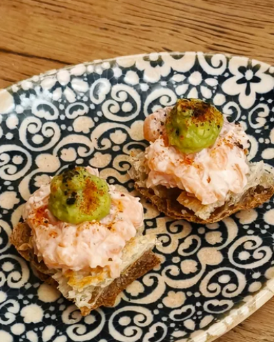 Taula parada al nostre restaurant a Terrassa per gaudir d'un àpat a l'aire lliure